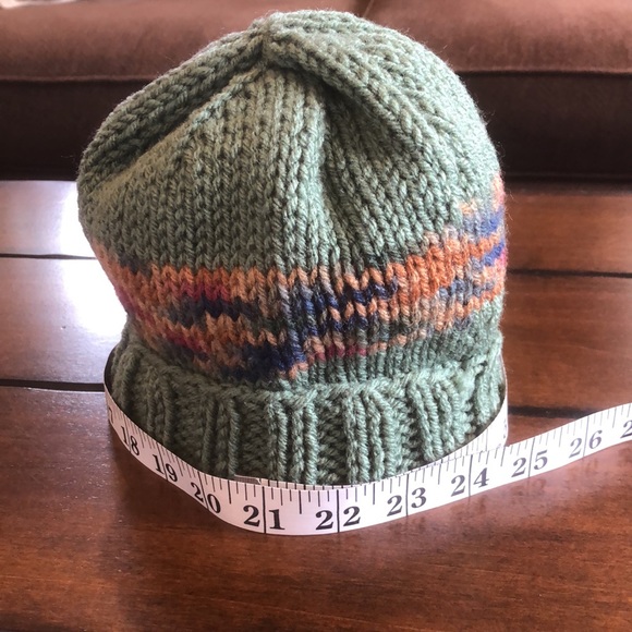 Girls Hand Knitted Hat and Scarf - Picture 4 of 6